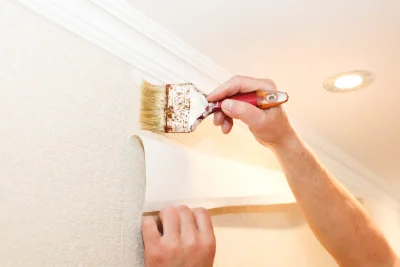 Pose de papier peint à Murat — revêtements muraux et toiles de verre